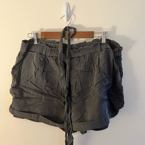 Aerie grey linen shorts
